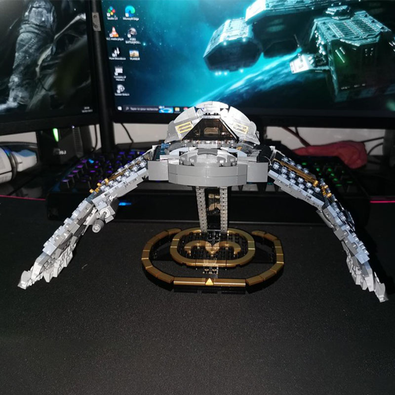 745pcs MOC Space DEATH GLIDER  - Art Craft Gift Ideas ulasan dan harga