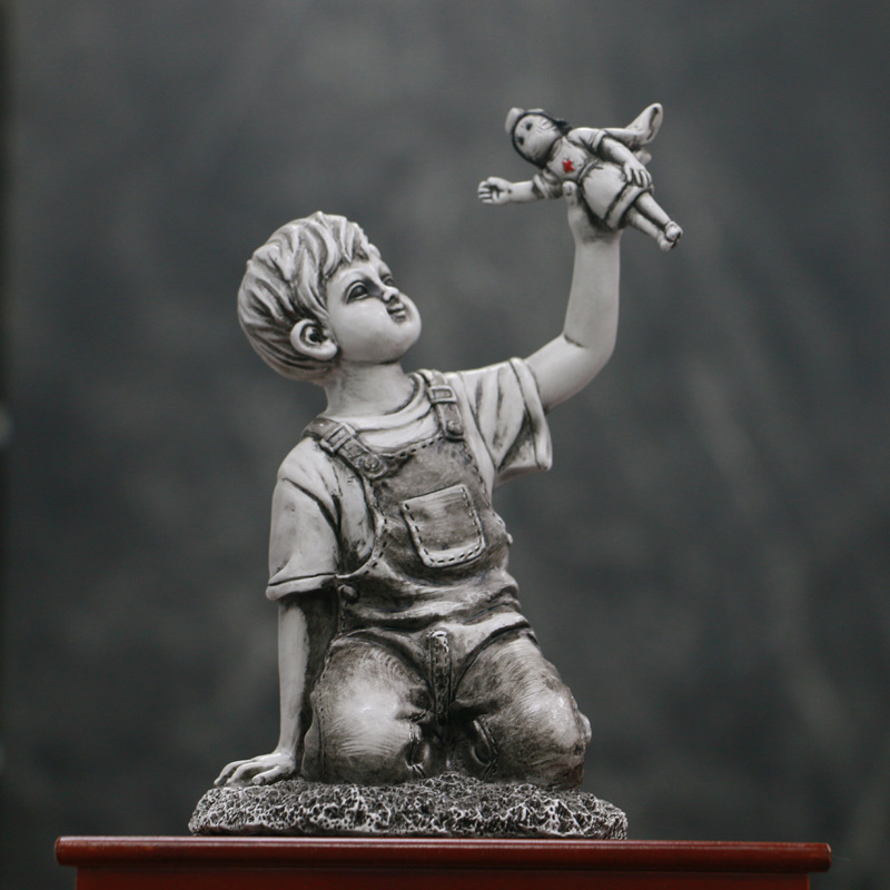 Banksy Statuette Art Crafts Tr - Art Craft Mother'S Day ulasan dan harga